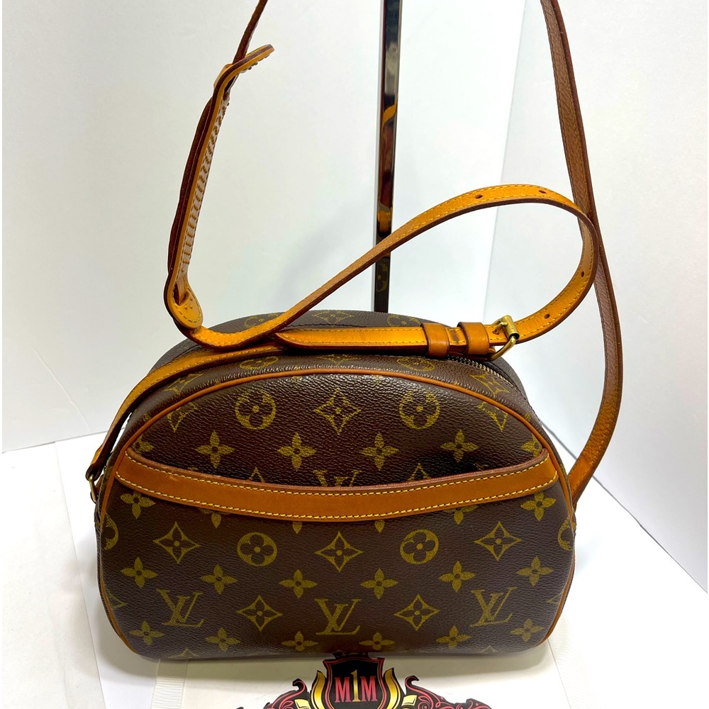 Louis Vuitton Blois in Monogram, with dust bag.